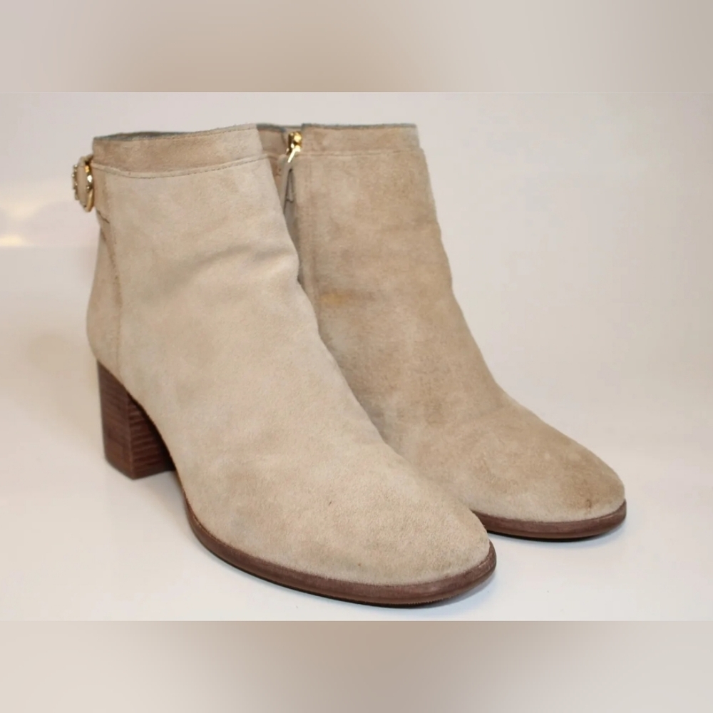 Tory Burch Sofia 65mm 8.5 M Beige Suede Side Zip Chelsea Ankle Boots - Picture 2 of 12